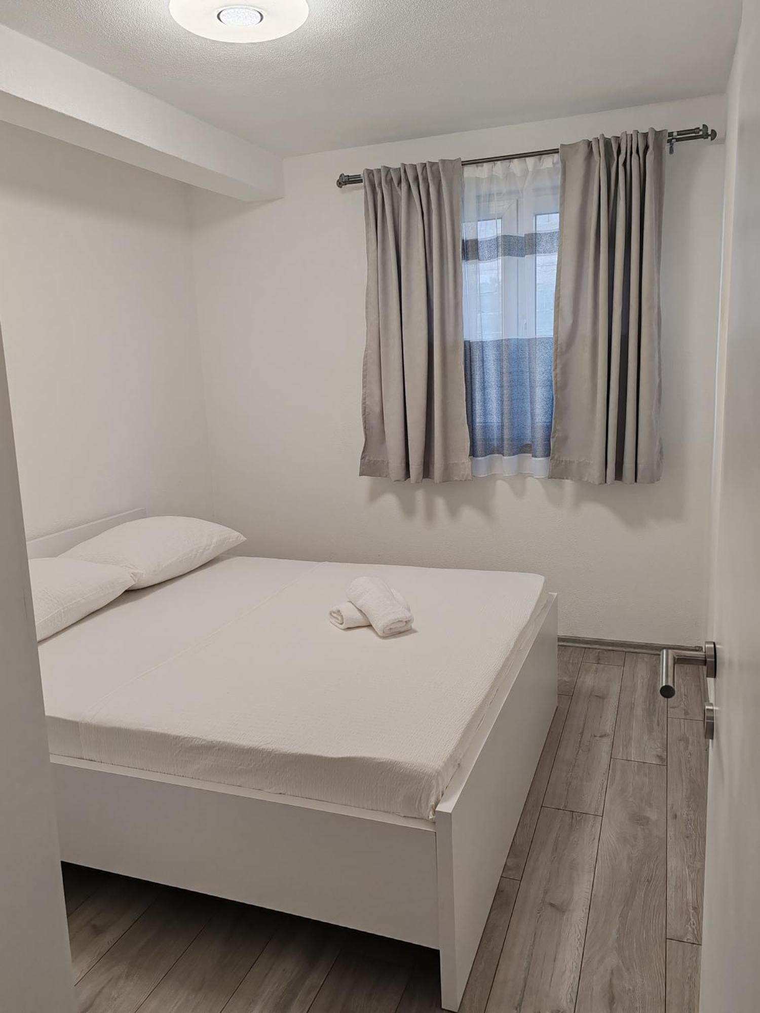 Apartman Iva เนอุม ภายนอก รูปภาพ